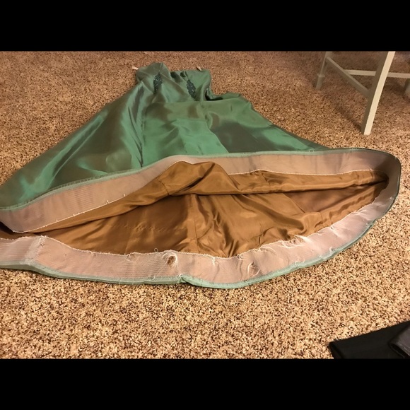 Designer gown with wrap NEGOTIABLE MAKE OFFER - Picture 7 of 8